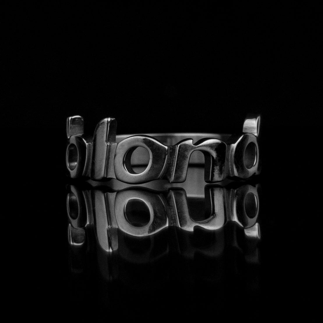 Blond Ring